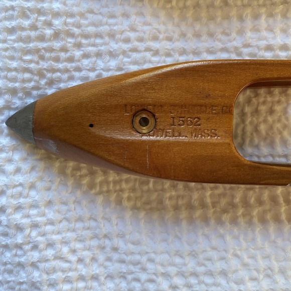 Two wooden weaving boat shuttles. Bobbins. Lowell Shuttle Co. Mass. #1562. - Picture 2 of 6